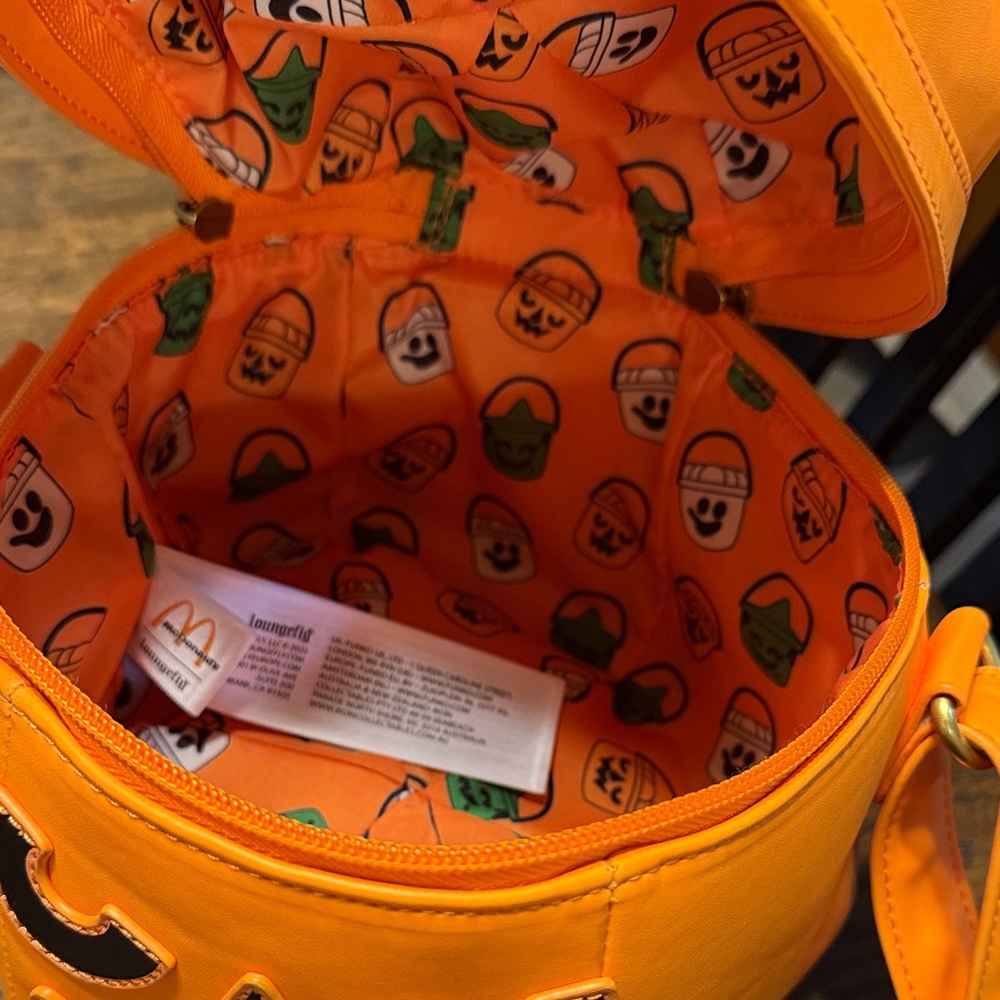 Loungefly Orange Pumpkin Jack-O'-Lantern Crossbody Bag - Picture 3 of 3